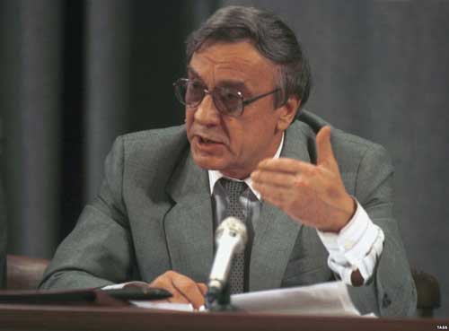Геннадий Янаев - вице-президент СССР 1991 год