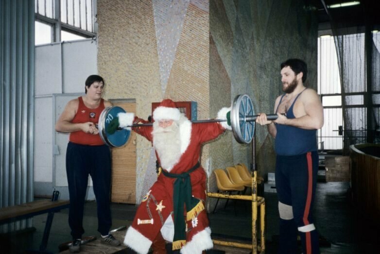 Фото спортивного Деда Мороза, Москва 1986-й год