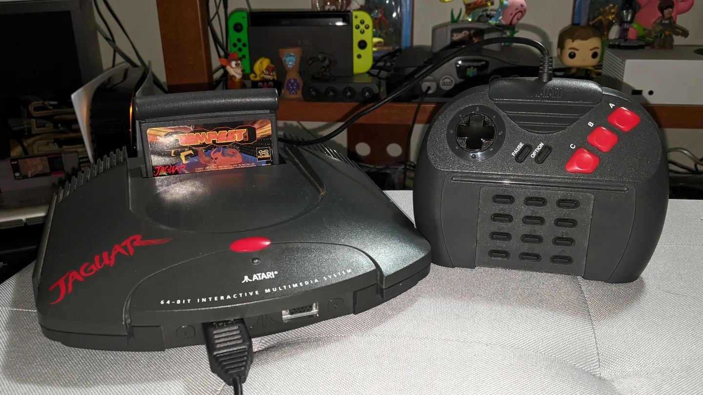 Игровая консоль Atari Jaguar 1993 год
