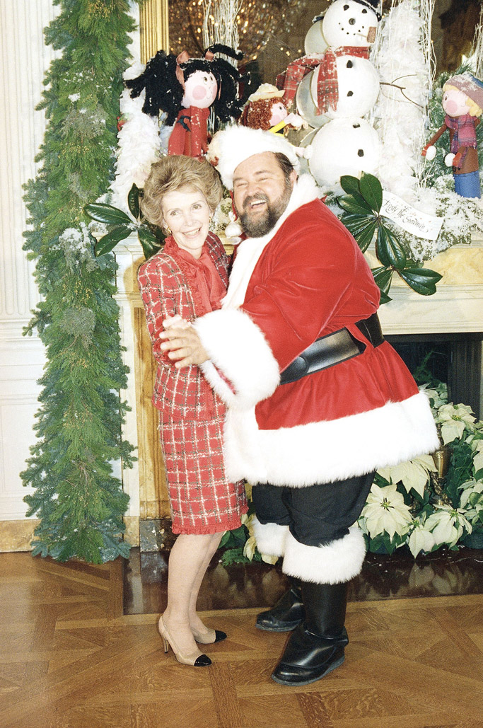 Nancy Reagan kisses Mr. T, 1983, Christmas
