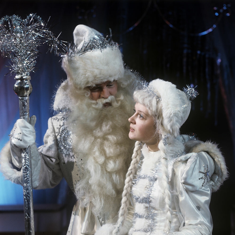 Дед Мороз и Снегурочка на детском новогоднем празднике в Колонном зале Дома союзов, 1973 г.