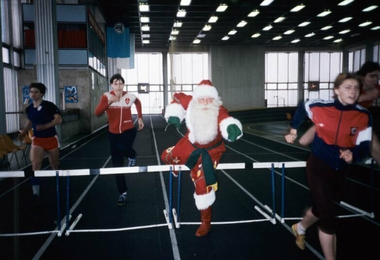 Фото спортивного Деда Мороза, Москва 1986-й год