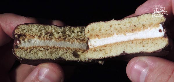 Печенье Lotte Choco-Pie в разрезе